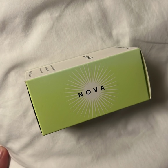 New Herbivore NOVA 15% Vitamin C + Turmeric Brightening Serum 30ml Sephora - Picture 8 of 9